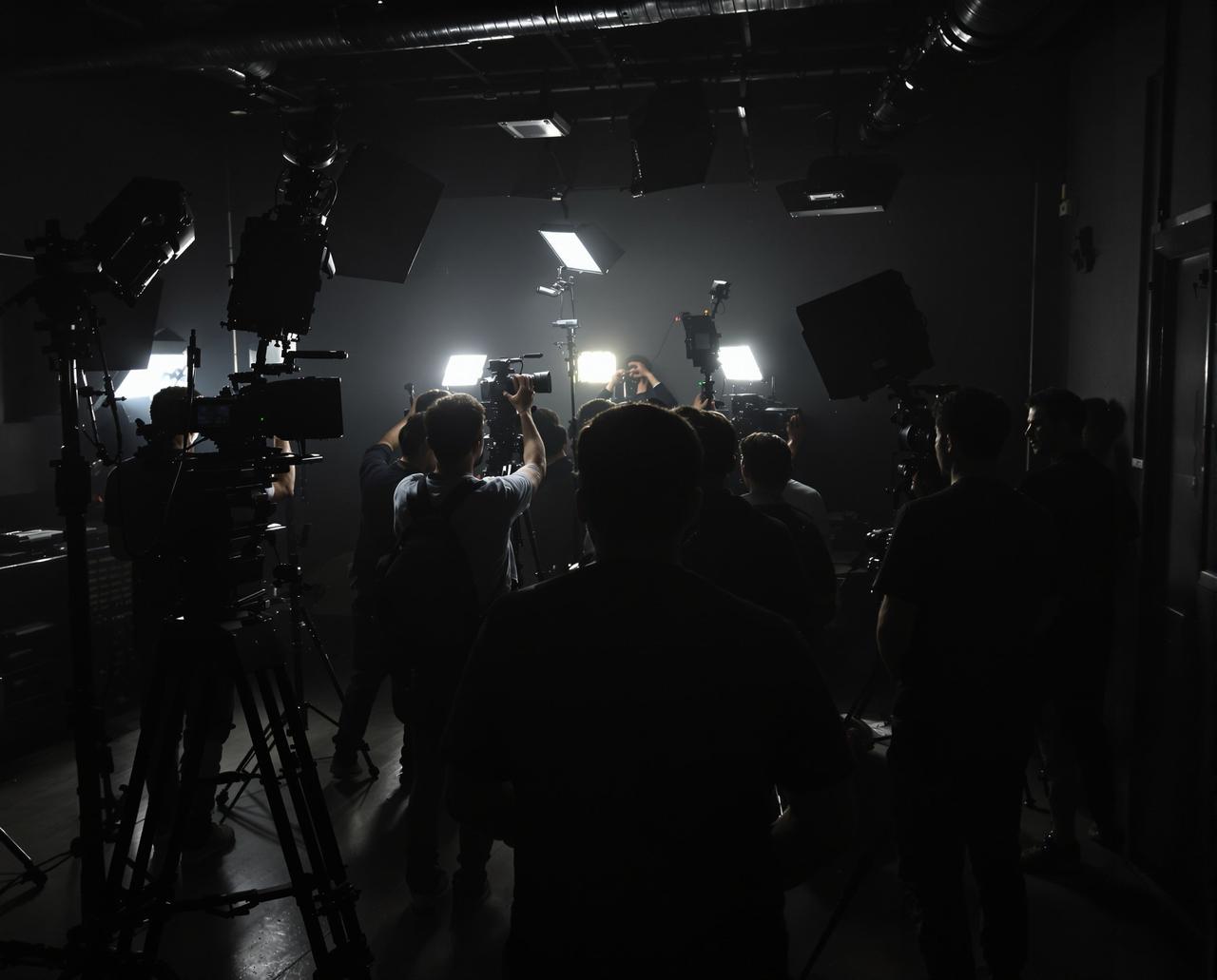 麻豆网站制作团队